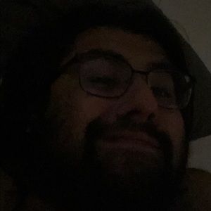 Meet your Posher, Carlos